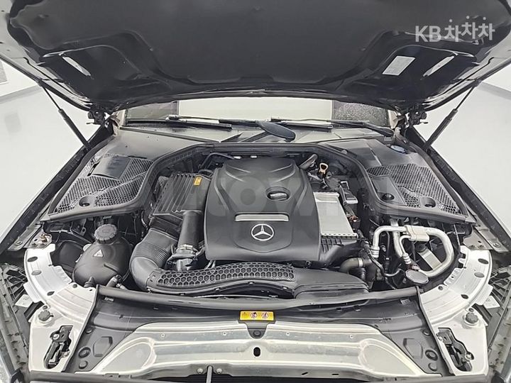 Mercedes-Benz C Class 2018 — 5