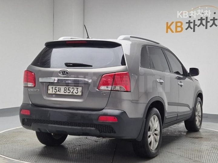 Kia Sorento 2010 — 3