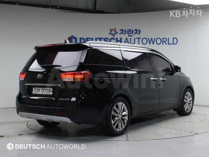 Kia Carnival 2016 — 2