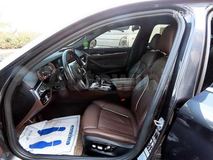 BMW 5 Series 2023 — 5