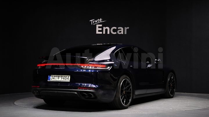 Porsche Panamera 2021 — 2