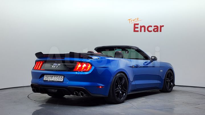 Ford Mustang 2020 — 2