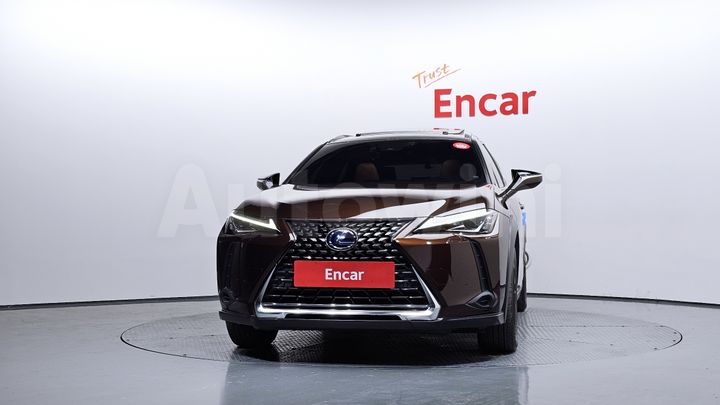 Lexus UX 2019 — 3