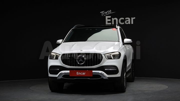 Mercedes Benz GLE Class 2023 — 3