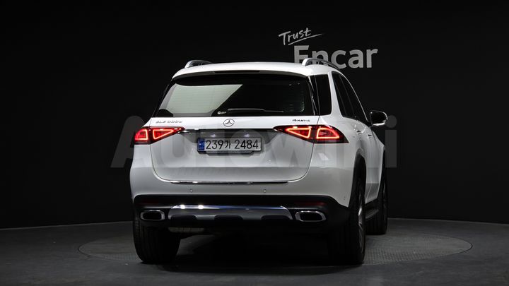 Mercedes Benz GLE Class 2023 — 4