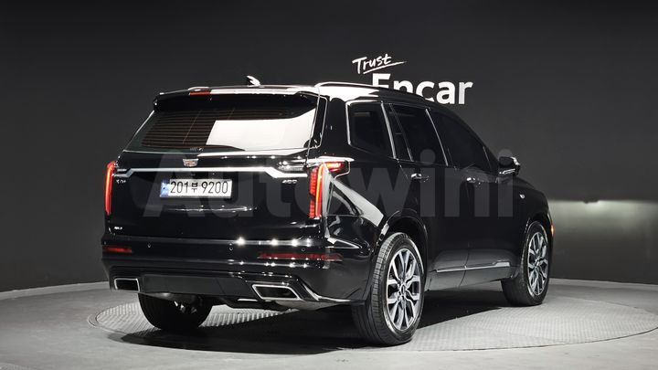 Cadillac XT6 2022 — 2