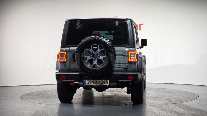 Jeep Wrangler 2022 — 4