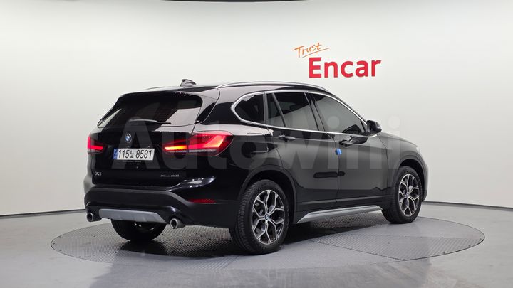 BMW X1 2021 — 2