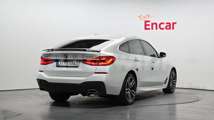 BMW 6 Series 2022 — 2