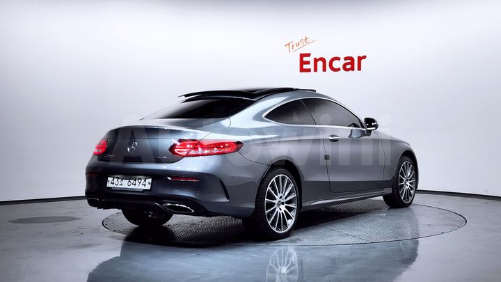 Mercedes-Benz C Class 2019 — 2