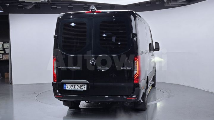 Mercedes Benz Sprinter 2023 — 4