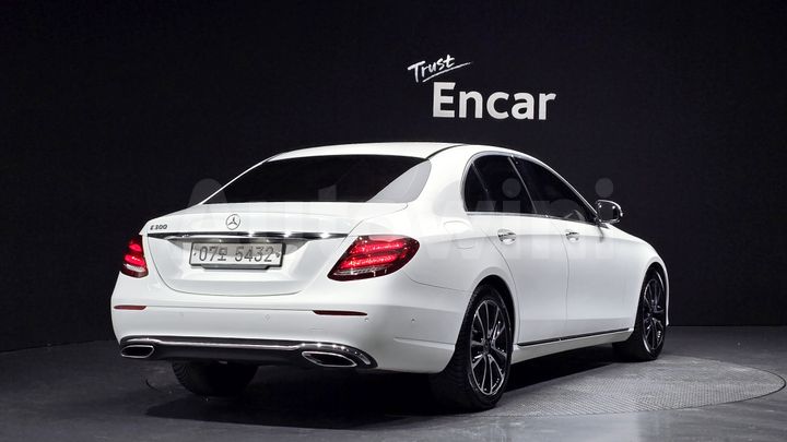 Mercedes Benz E Class 2018 — 2