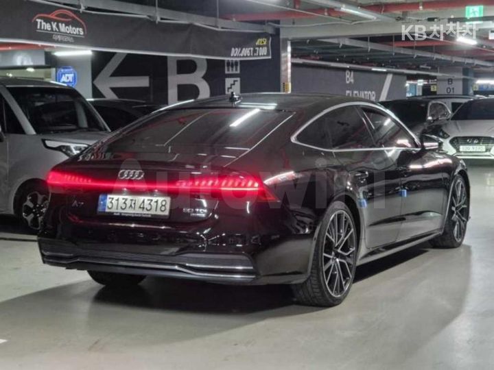 Audi A7 2021 — 3
