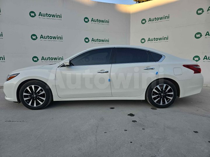 Nissan Altima 2018 — 2