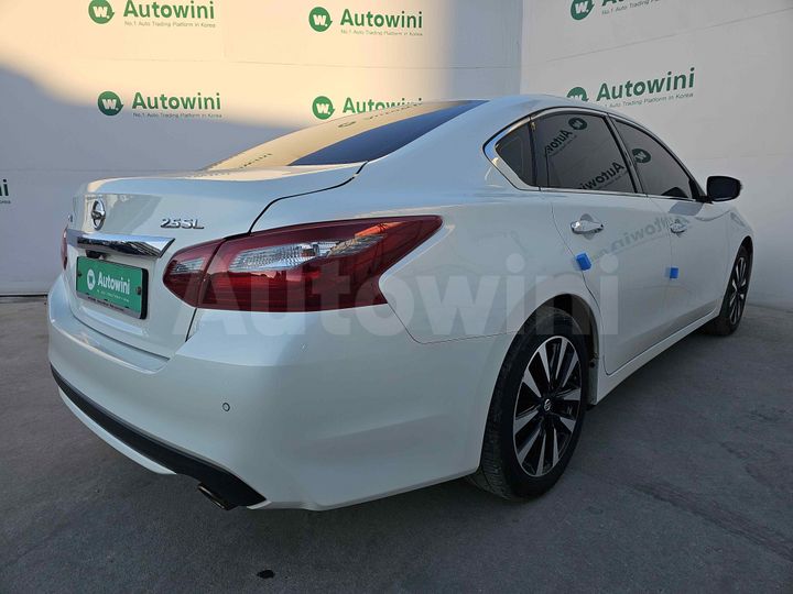 Nissan Altima 2018 — 5