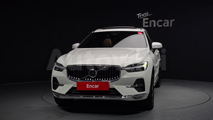 Volvo XC60 2024 — 3
