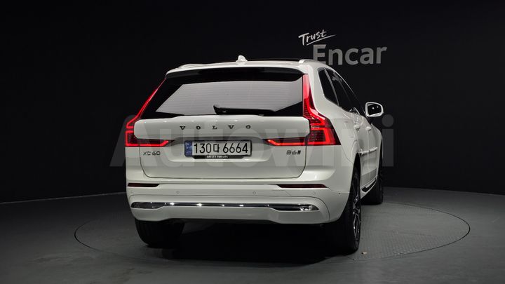 Volvo XC60 2024 — 4