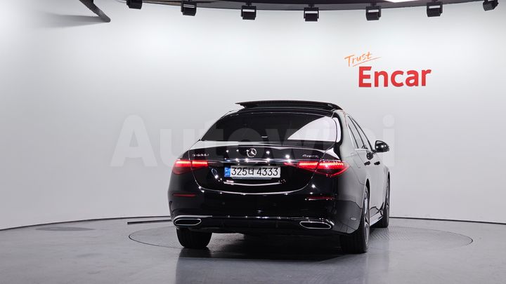 Mercedes Benz S Class 2022 — 4