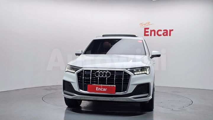 Audi Q7 2021 — 3