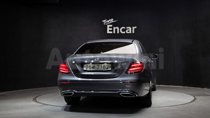 Mercedes-Benz E Class 2019 — 4
