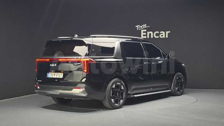 Kia Carnival 2024 — 2