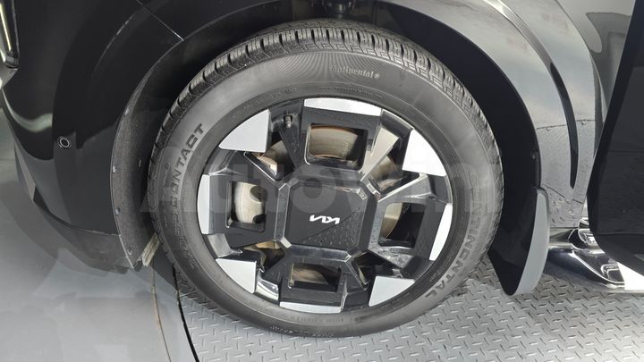 Kia Carnival 2024 — 5