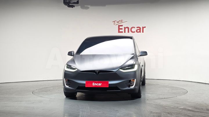 Tesla Model X 2020 — 3