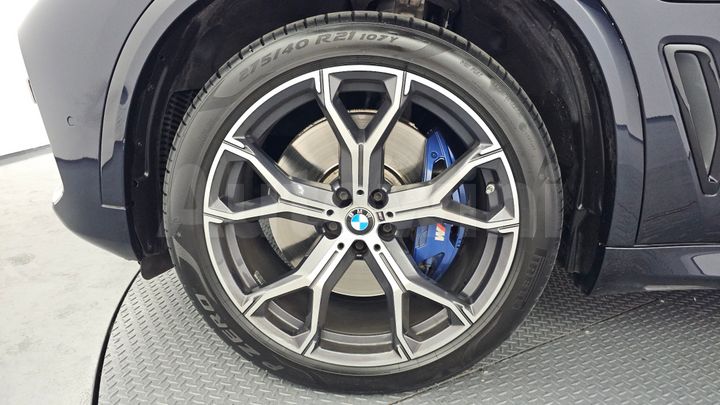 BMW X5 2021 — 5