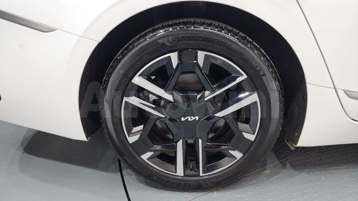 Kia K8 2025 — 4