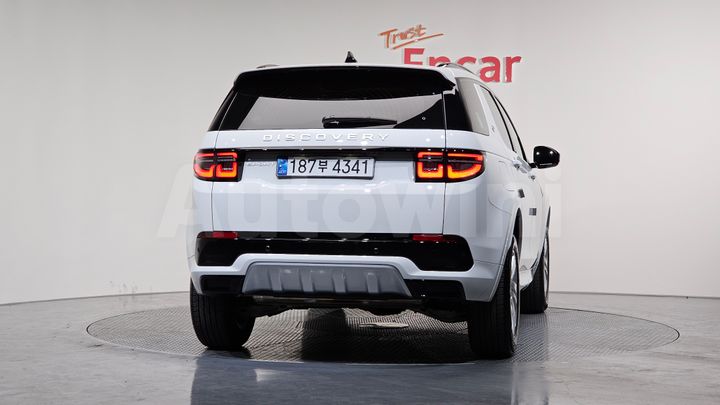 Land Rover Discovery Sport 2024 — 3