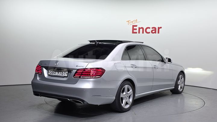 Mercedes-Benz E Class 2014 — 2