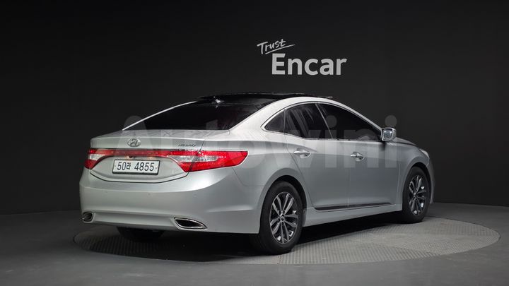 Hyundai Grandeur 2011 — 2