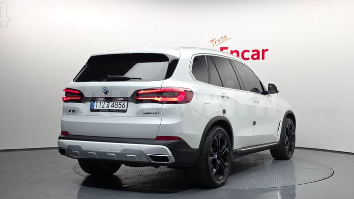 BMW X5 2022 — 2