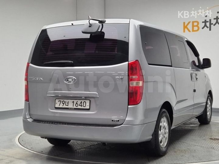 Hyundai Starex 2012 — 3
