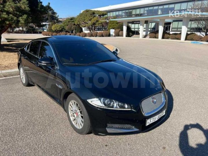 Jaguar XF 2014 — 2