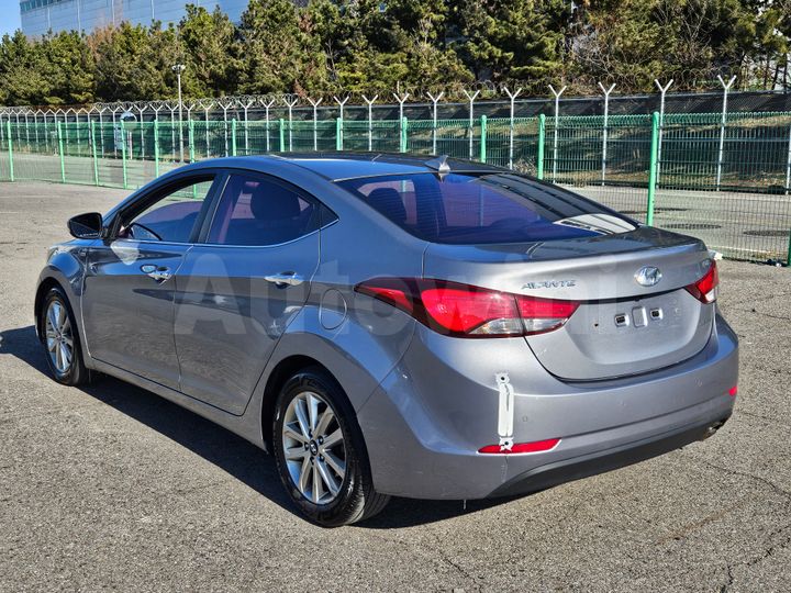 Hyundai Avante 2014 — 3