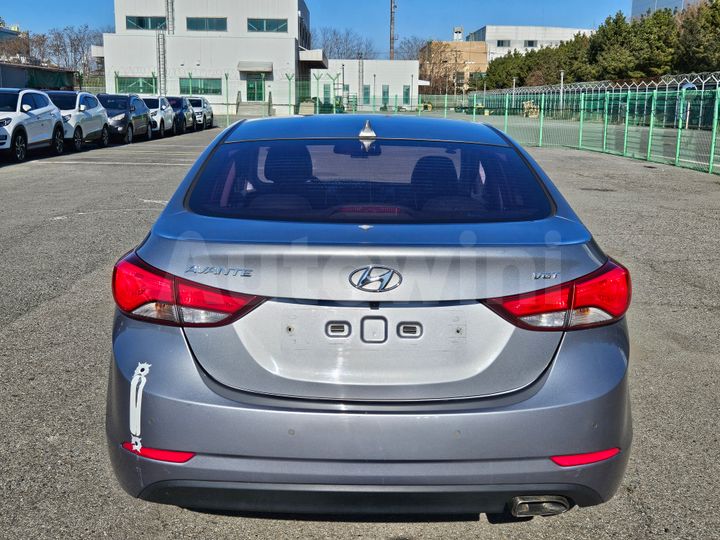 Hyundai Avante 2014 — 4