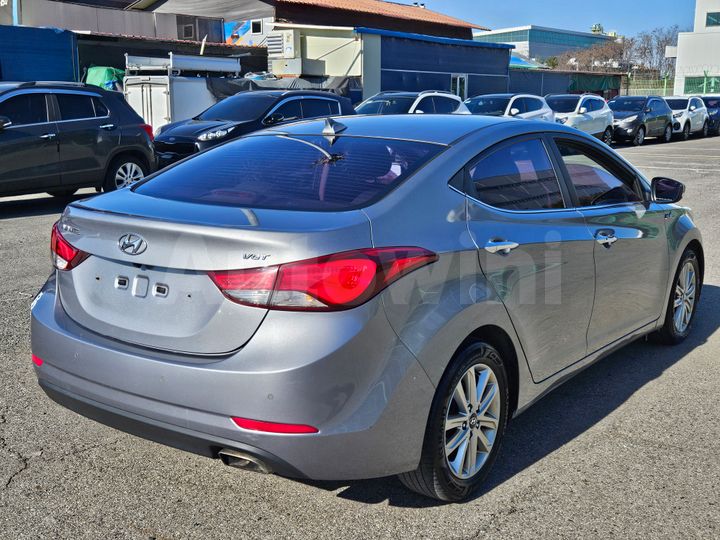 Hyundai Avante 2014 — 5