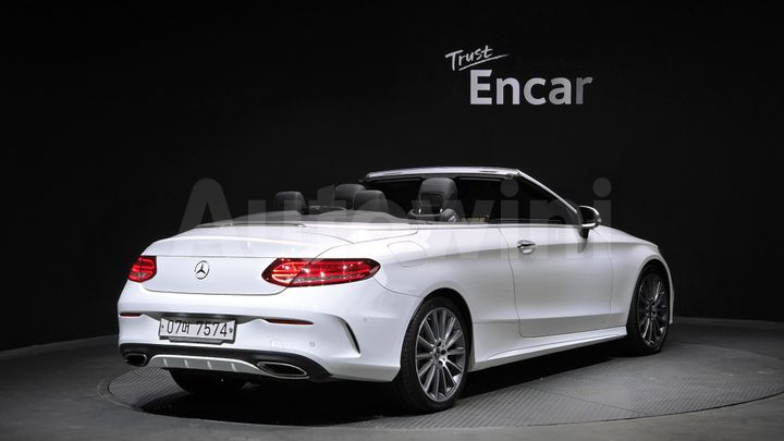 Mercedes Benz C Class 2018 — 2