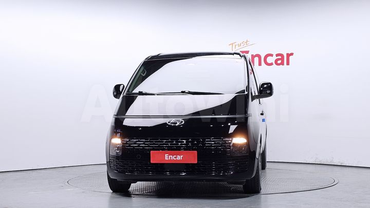 Hyundai Staria 2022 — 3