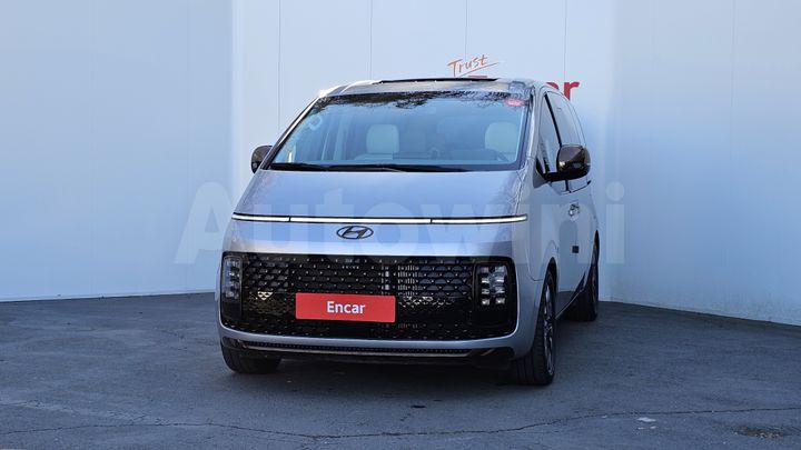 Hyundai Staria 2023 — 3