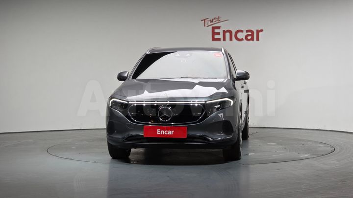 Mercedes Benz EQA 2021 — 4