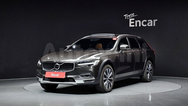 Volvo V90