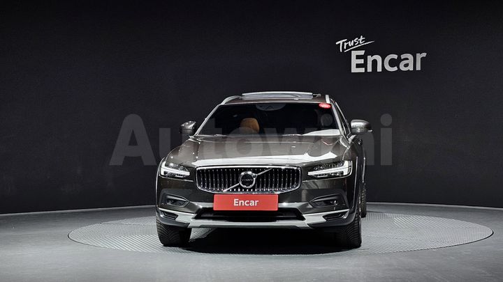 Volvo V90 2021 — 3
