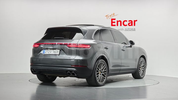 Porsche Cayenne 2021 — 2