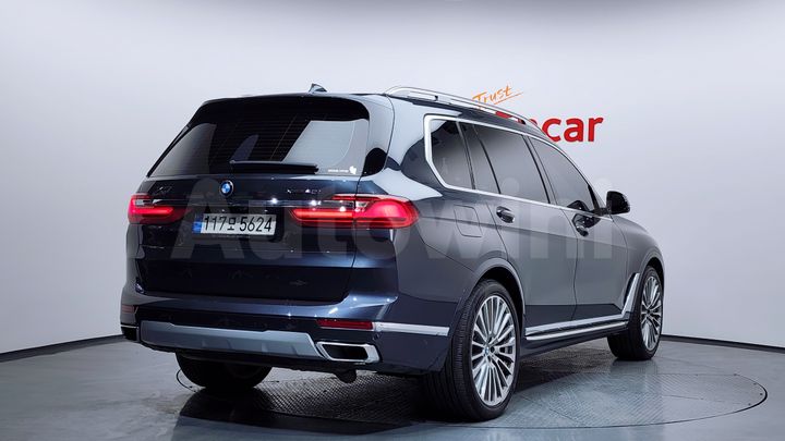 BMW X7 2022 — 2