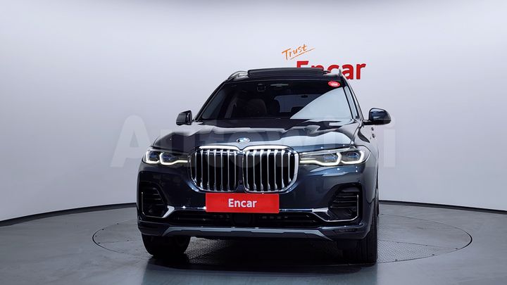 BMW X7 2022 — 3