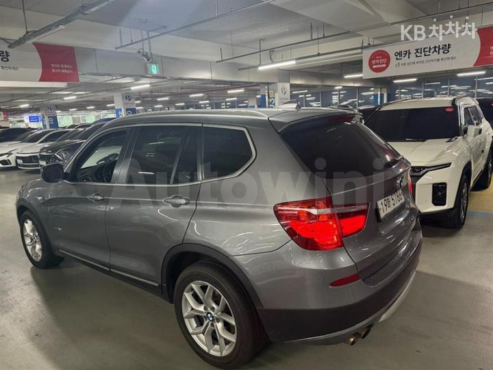 BMW X3 2011 — 3