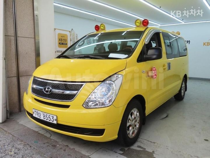 Hyundai Starex 2013 — 2