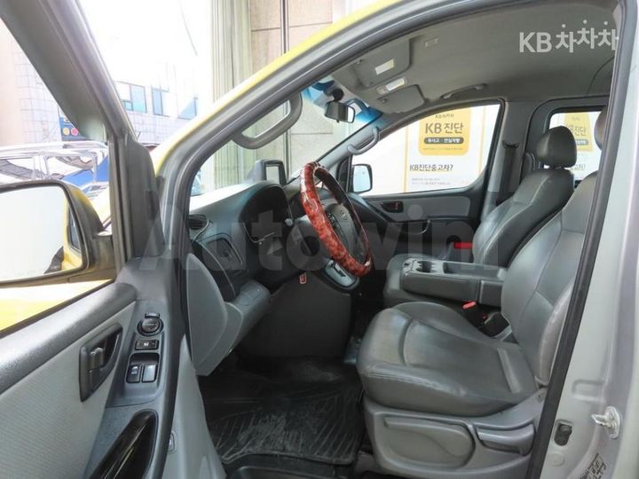 Hyundai Starex 2013 — 5